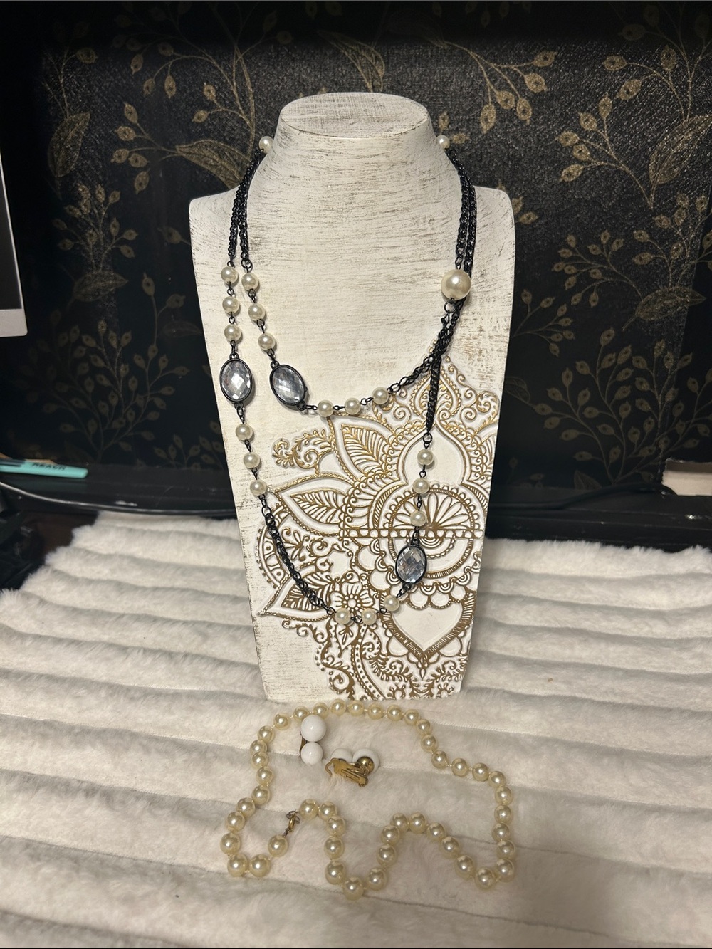 3 pc Black & Faux Pearl necklace, Faux pearl necklace, and clip on earrings